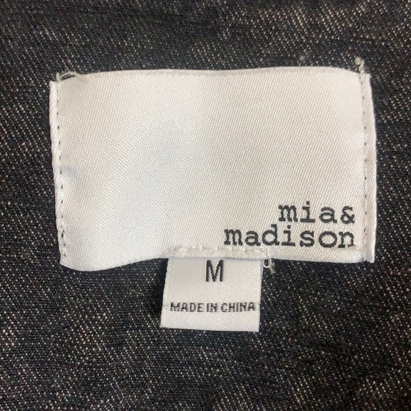 Black jean jacket - Picture 3 of 4